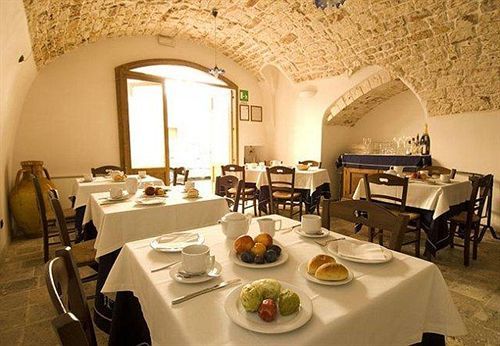 קונברסאנו Hotel Palazzo D'Erchia מראה חיצוני תמונה